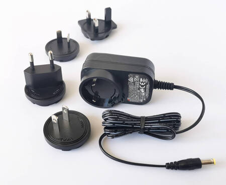SUNNY 12V 0,5A 6W plug-in power supply | SYS1121-0612 +  plugs