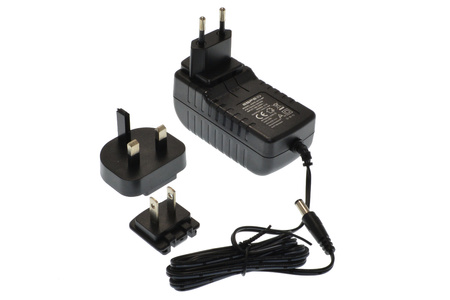 Stabilized power supply 15V 1.6A 24W with replaceable EU / UK / USA plugs